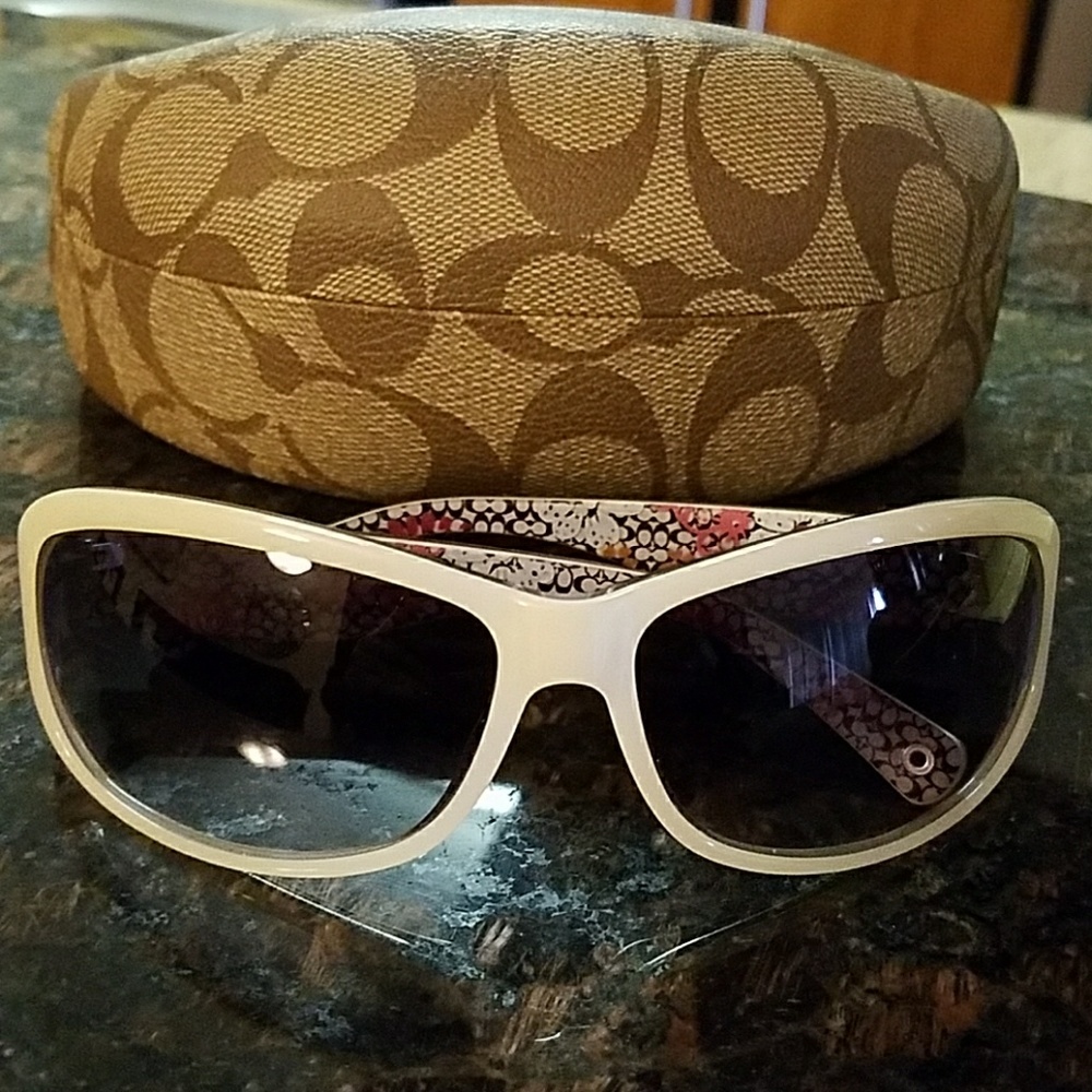 COACH Sunglasses